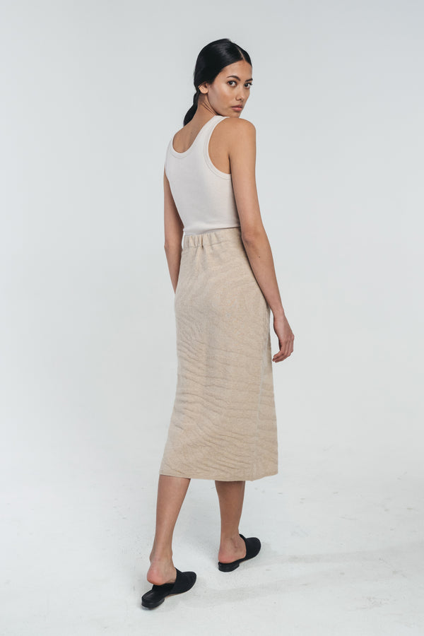 KAARNA cashmere skirt in sand - SAMPLE