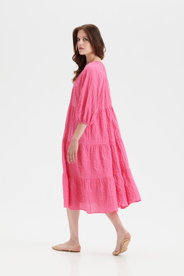 KAJO crinkled midi dress in pink