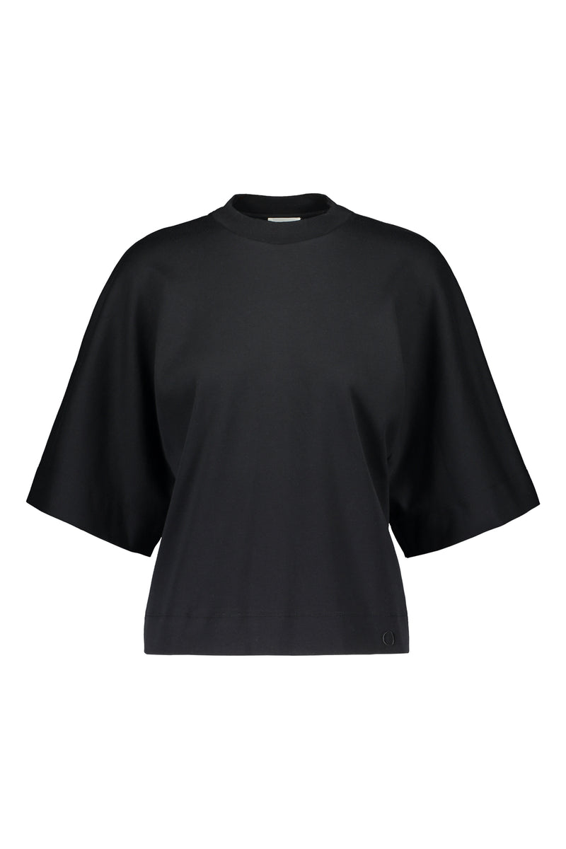 Tundra box shirt in black. Front picture of the product. Hálo from north