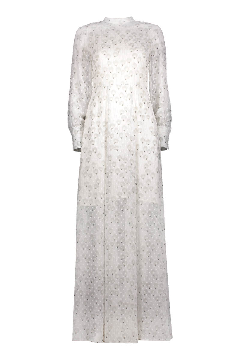 Neva maxidress in white. Front picture of the product. Hálo from north