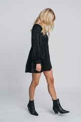 Neva mini belldress in black. Video. Hálo from north